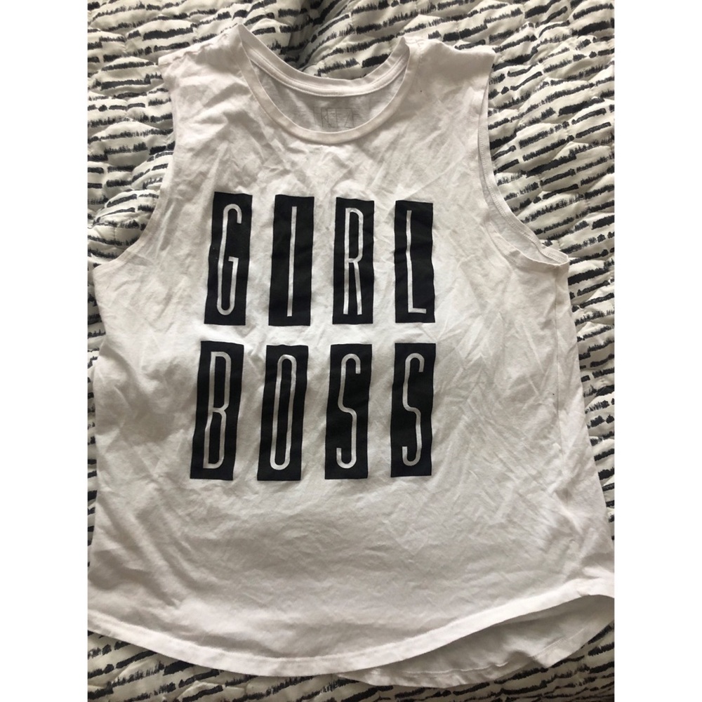 FREEZE girl boss crop